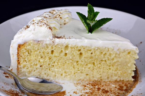 TORTA TRES LECHES